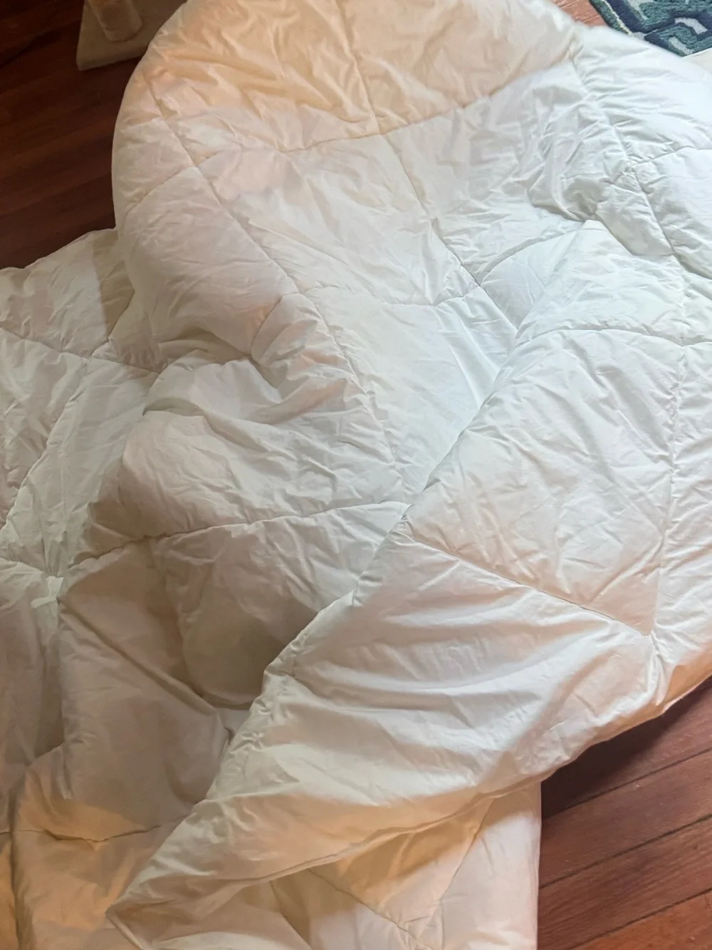 Queen  White Down Alternative Comforter - Soft cotton Bedding